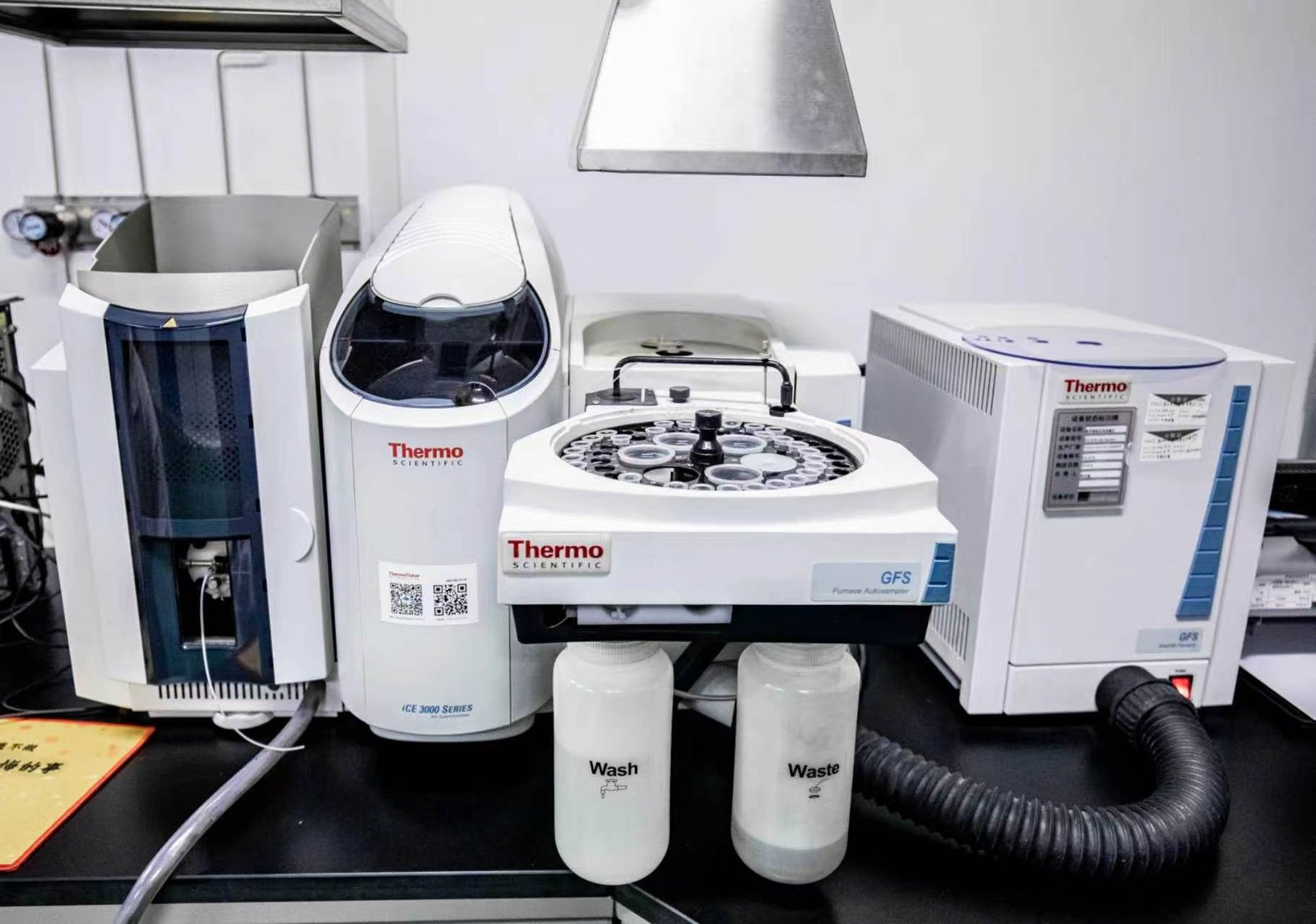 Laboratory equipment used for ingredient evaluation and raw material research